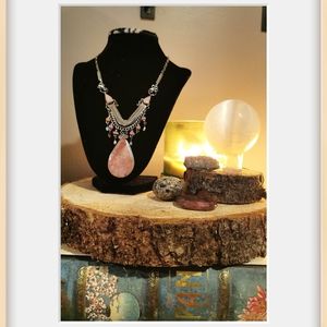 Woman's necklace